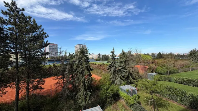 Pronájem bytu 3+kk, Praha - Hostivař, U hostivařského nádraží, 126 m2