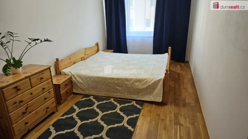 Pronájem bytu 1+1, Praha - Vysočany, Pešlova, 52 m2