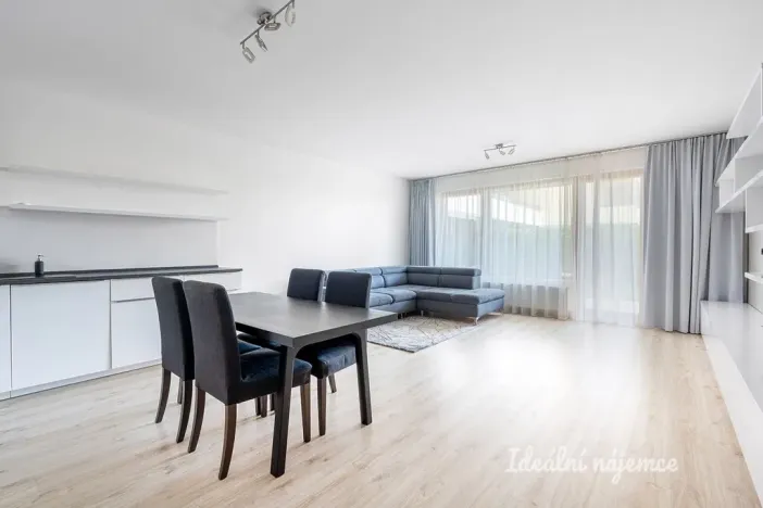 Pronájem bytu 2+kk, Praha - Modřany, K Vystrkovu, 71 m2