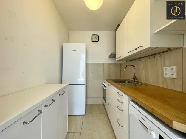 Pronájem bytu 2+kk, Praha - Kobylisy, Frýdlantská, 43 m2