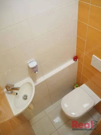 Pronájem bytu 1+kk, Brno - Komín, Součkova, 28 m2