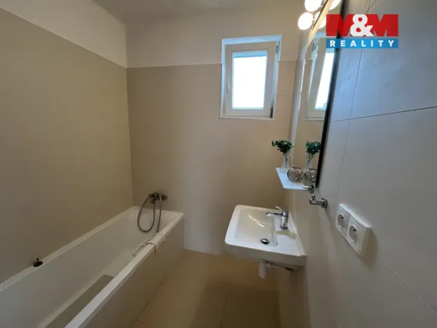 Pronájem rodinného domu, Návsí, 70 m2