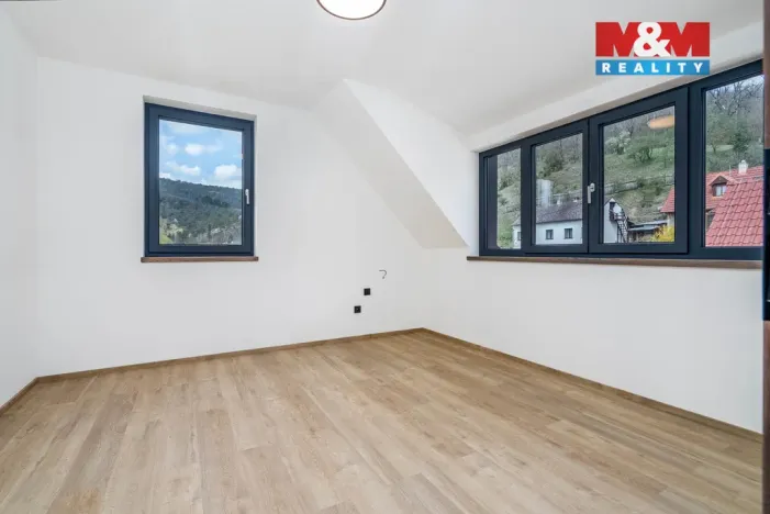 Prodej rodinného domu, Beroun, V Lukách, 150 m2