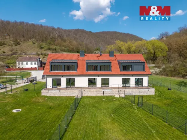 Prodej rodinného domu, Beroun, V Lukách, 150 m2