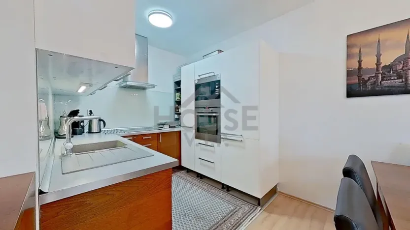 Pronájem bytu 4+kk, Praha - Vysočany, Jana Přibíka, 99 m2
