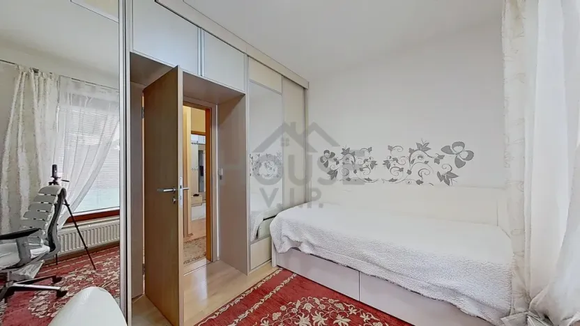 Pronájem bytu 4+kk, Praha - Vysočany, Jana Přibíka, 99 m2
