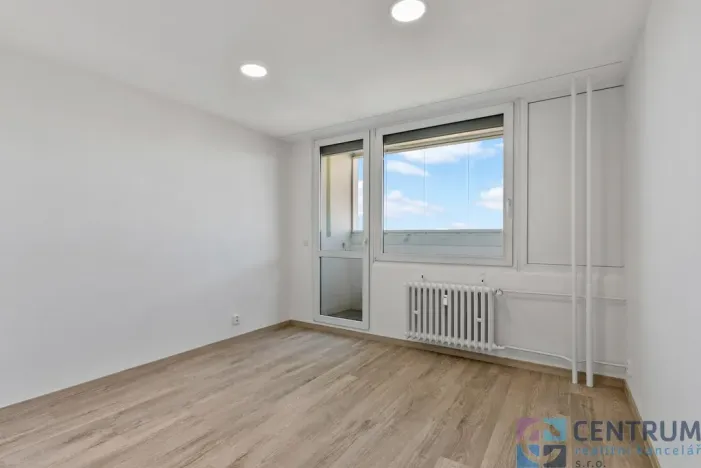 Pronájem bytu 3+1, Praha - Strašnice, Křenická, 68 m2
