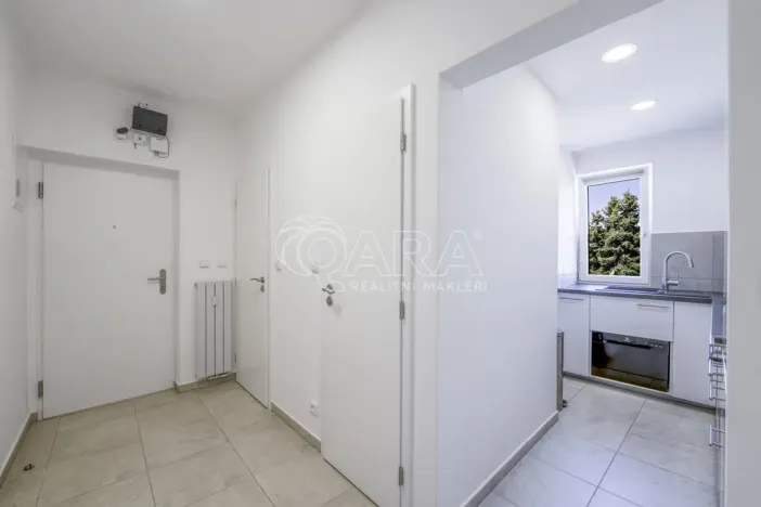 Pronájem bytu 2+1, České Budějovice - České Budějovice 5, Dobrovodská, 47 m2