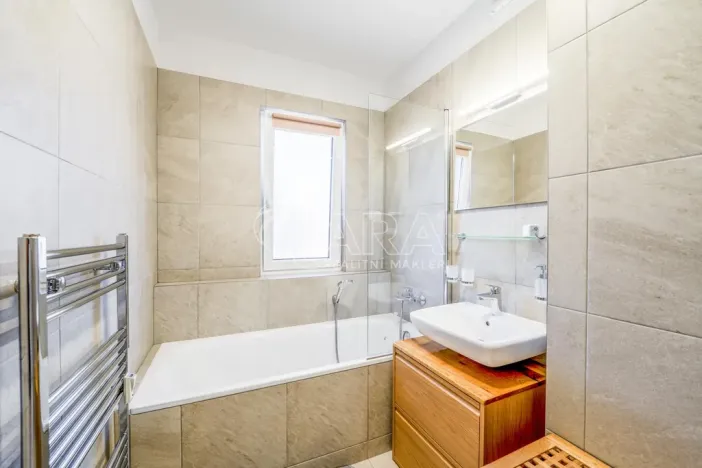 Pronájem bytu 2+1, České Budějovice - České Budějovice 5, Dobrovodská, 47 m2