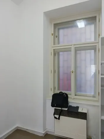 Pronájem kanceláře, Praha - Bubeneč, Korunovační, 40 m2