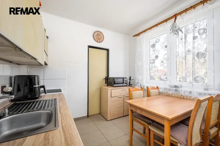Prodej bytu 4+1, Bezdědovice, 82 m2