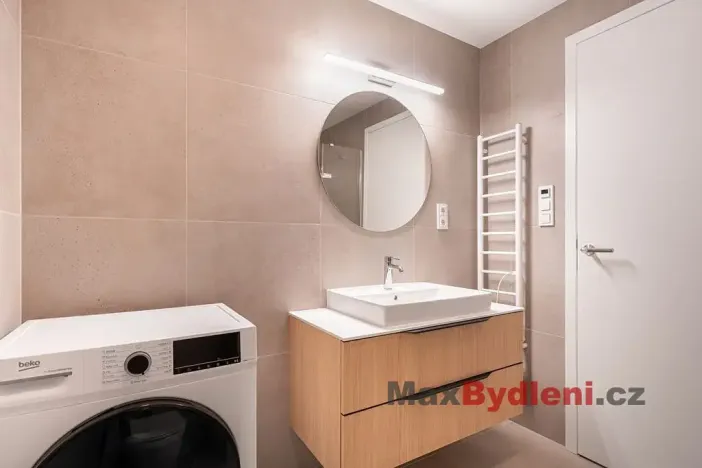 Pronájem bytu 1+kk, Liberec, Polní, 35 m2
