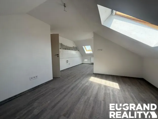 Pronájem bytu 2+kk, Varnsdorf, Svatopluka Čecha, 51 m2