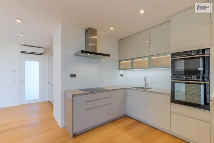 Pronájem bytu 4+kk, Praha - Třebonice, Do zahrádek I, 111 m2