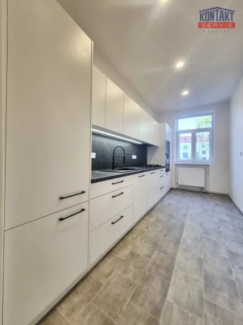 Pronájem bytu 2+1, České Budějovice, Mánesova, 70 m2