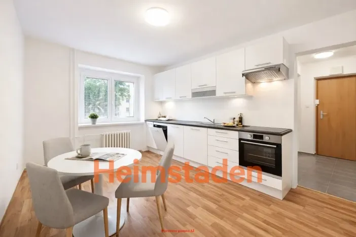 Pronájem bytu 2+1, Ostrava - Poruba, Porubská, 48 m2