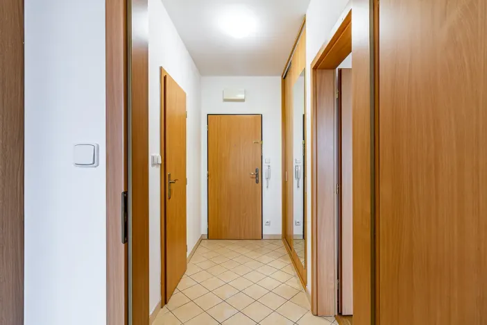 Pronájem bytu 2+kk, Praha - Hlubočepy, Werichova, 48 m2