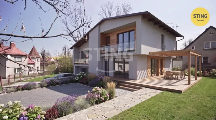 Prodej rodinného domu, Janovice, 190 m2