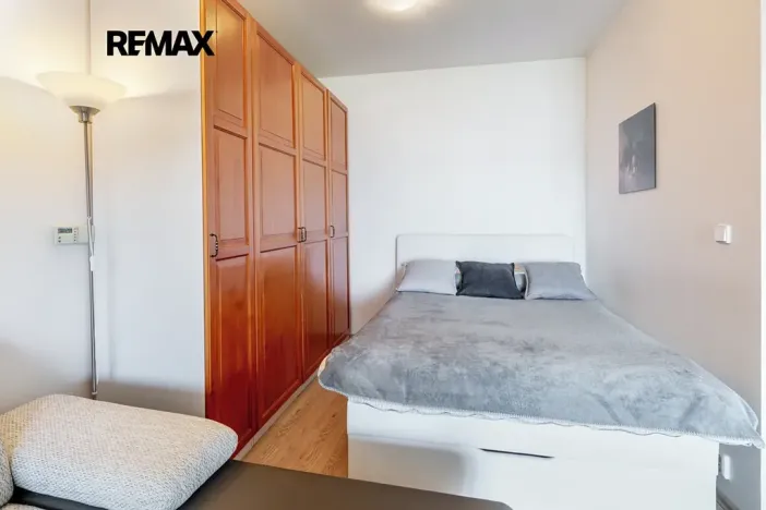 Prodej bytu 1+kk, Nupaky, Za Hotelem, 52 m2