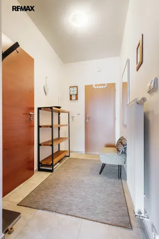 Prodej bytu 1+kk, Nupaky, Za Hotelem, 52 m2