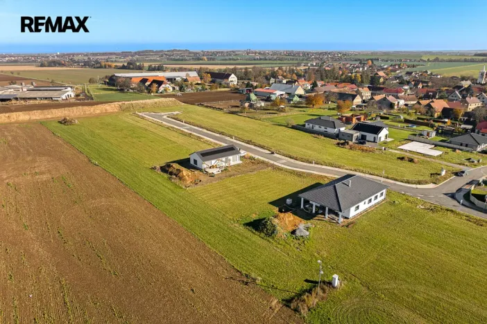 Prodej pozemku, Stolany, 1046 m2