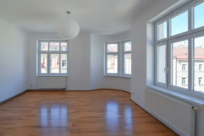 Pronájem bytu 2+kk, Praha - Košíře, Brožíkova, 65 m2