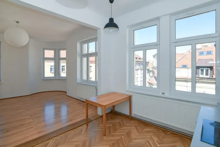 Pronájem bytu 2+kk, Praha - Košíře, Brožíkova, 65 m2