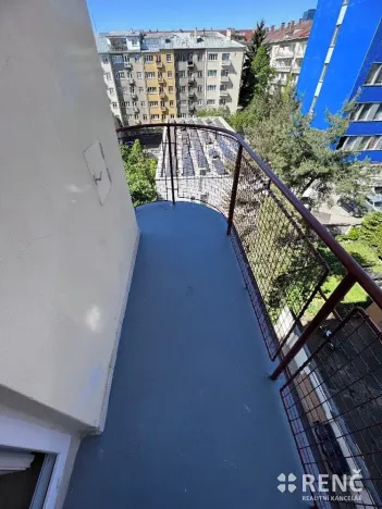 Pronájem bytu 2+kk, Brno, Štefánikova, 33 m2