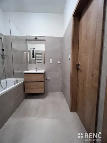Pronájem bytu 2+kk, Brno, Štefánikova, 33 m2