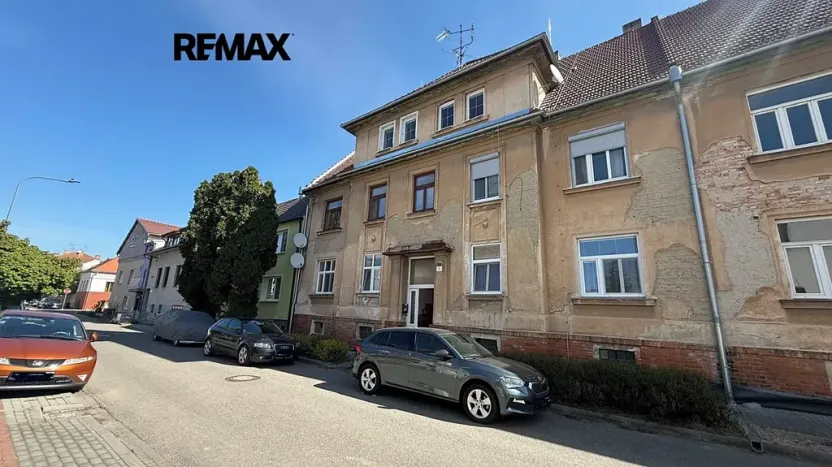 Prodej bytu 2+1, Břeclav, Denisova, 68 m2