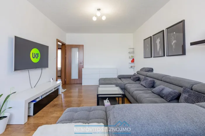 Prodej bytu 3+1, Znojmo, Dukelských bojovníků, 71 m2