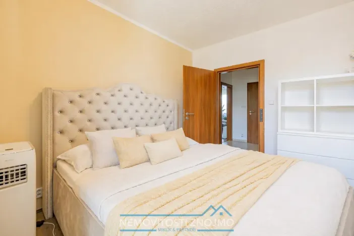 Prodej bytu 3+1, Znojmo, Dukelských bojovníků, 71 m2