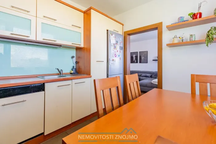 Prodej bytu 3+1, Znojmo, Dukelských bojovníků, 71 m2