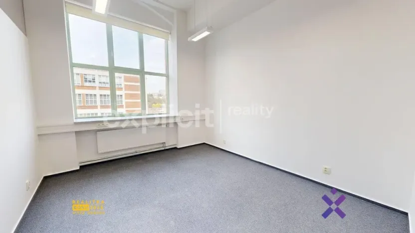 Pronájem kanceláře, Zlín, Vavrečkova, 421 m2