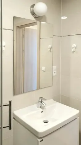 Prodej bytu 1+kk, Praha - Horní Měcholupy, Mantovská, 28 m2