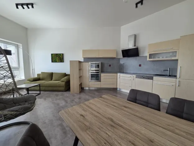 Pronájem bytu 3+kk, Hradec Králové - Nový Hradec Králové, Rybova, 68 m2