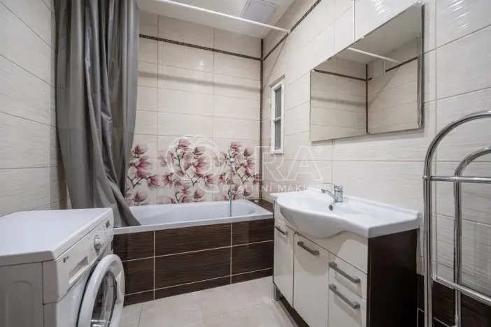 Prodej bytu 3+1, Praha - Vinohrady, Orlická, 112 m2