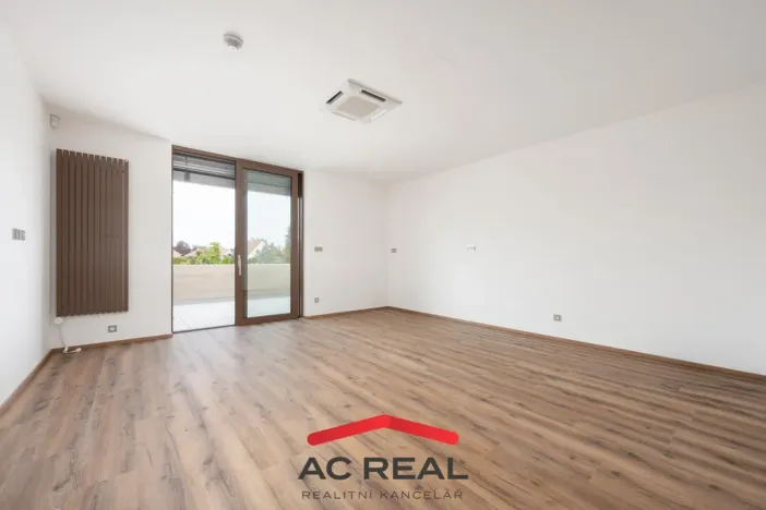 Prodej bytu 1+kk, Lednice, Slovácká, 30 m2