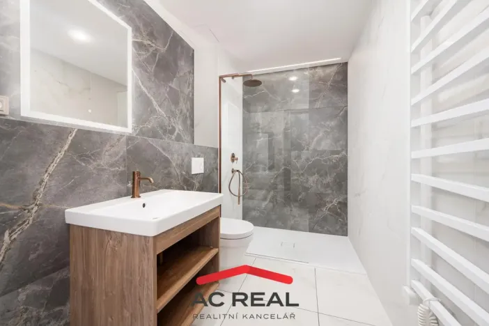 Prodej bytu 2+kk, Lednice, Slovácká, 39 m2