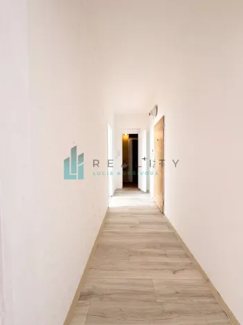 Prodej bytu 2+1, Hodonín, Jižní, 43 m2