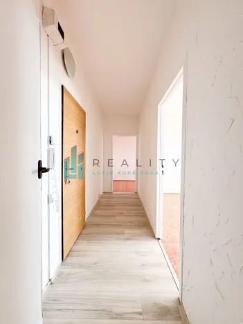 Prodej bytu 2+1, Hodonín, Jižní, 43 m2