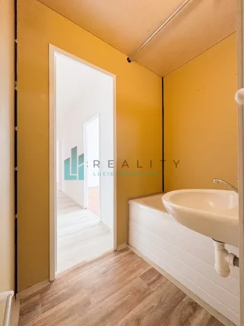 Prodej bytu 2+1, Hodonín, Jižní, 43 m2