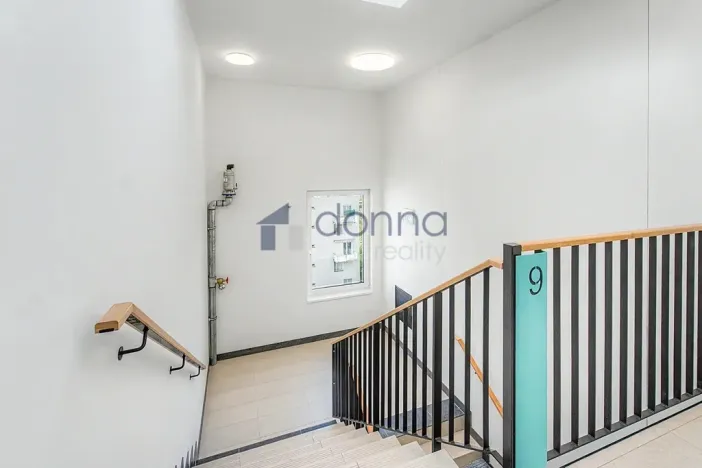 Pronájem bytu 2+kk, Praha, Hodkovická, 52 m2