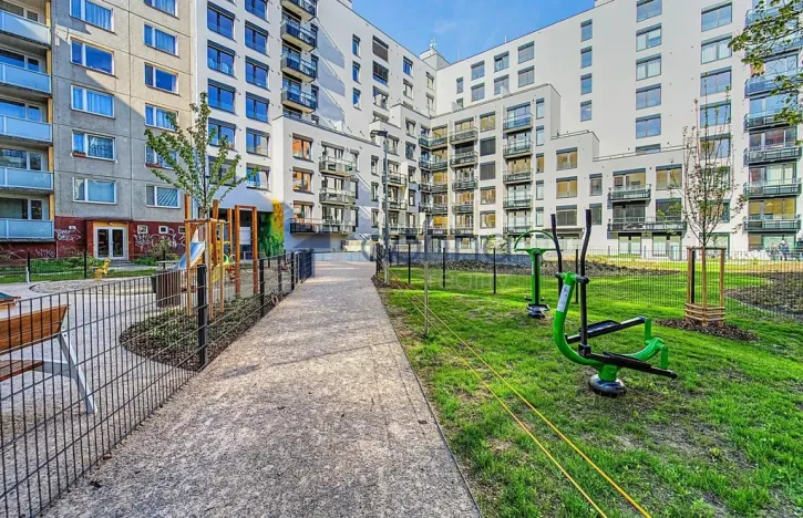 Pronájem bytu 2+kk, Praha, Hodkovická, 52 m2