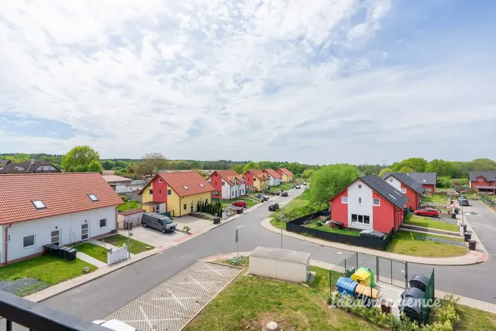 Pronájem bytu 1+kk, Škvorec - Třebohostice, 23 m2