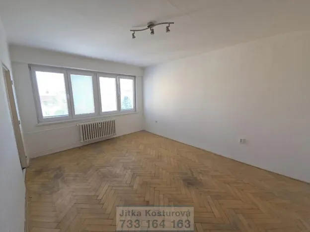 Pronájem bytu 1+1, Krnov - Pod Bezručovým vrchem, Albrechtická, 28 m2