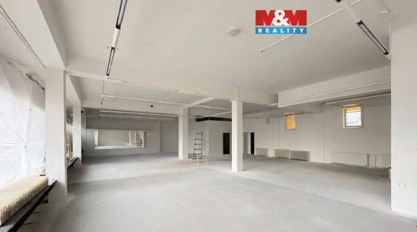 Pronájem obchodního prostoru, Krnov - Pod Cvilínem, Opavská, 250 m2