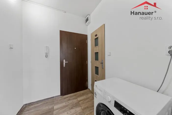 Prodej bytu 2+kk, Děčín - Děčín XXXII-Boletice nad Labem, Čsl. partyzánů, 42 m2