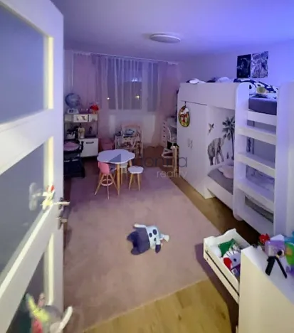 Pronájem bytu 3+kk, Praha, Bellušova, 89 m2