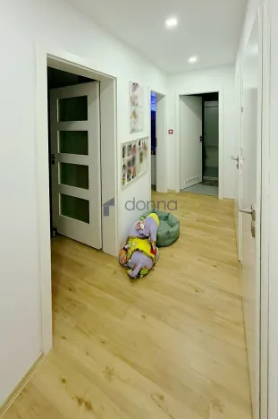 Pronájem bytu 3+kk, Praha, Bellušova, 89 m2
